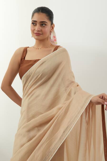 Buy Vinusto Beige Chanderi Lace, Smocking Square Neck Handwoven Saree Set Online at Aza Fashions Buy_Vinusto_Beige Chanderi Lace, Smocking Square Neck Handwoven Saree Set _Online_at_Aza_Fashions
