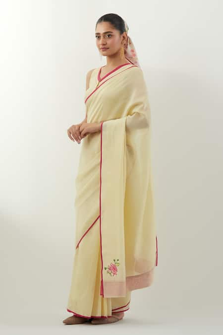 Vinusto_Yellow Chanderi Embroidery Round Neck Floral Applique Butter Saree Set _Online_at_Aza_Fashions