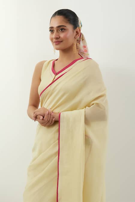 Buy_Vinusto_Yellow Chanderi Embroidery Round Neck Floral Applique Butter Saree Set _Online_at_Aza_Fashions