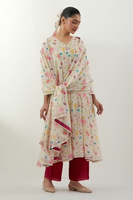 Vinusto Ivory Chanderi, Cotton Embroidery, Lace V-neck Floral Printed Anarkali Set 