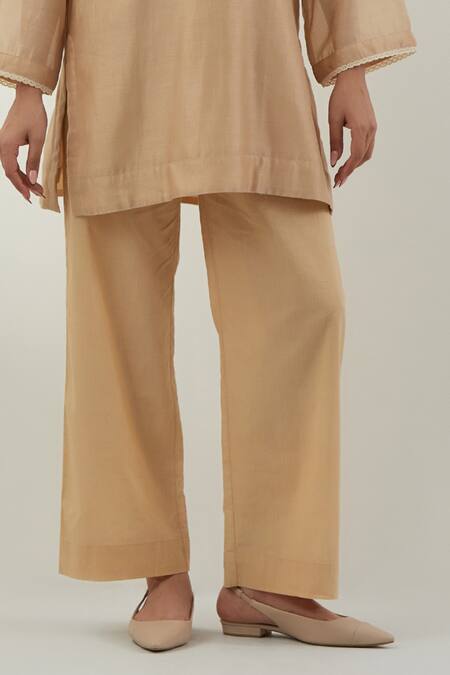 Buy_Vinusto_Beige , Cotton Embroidery V-neck Handwoven Kurta Set _Online_at_Aza_Fashions