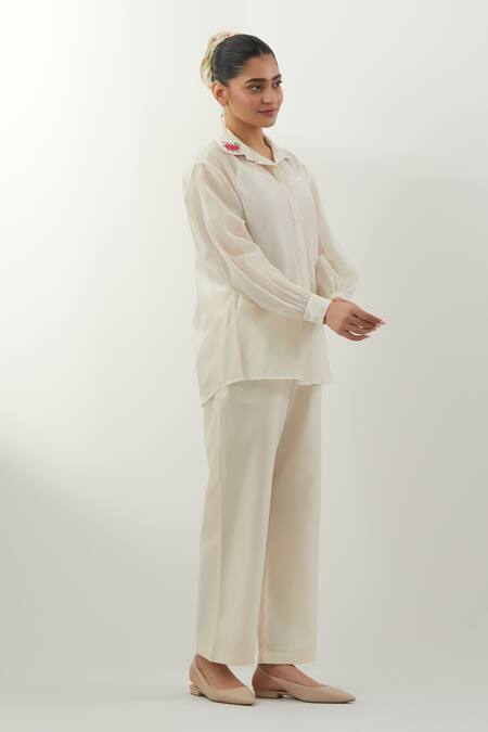 Buy Vinusto Ivory Chanderi Embroidery Collared Floral Set Online at Aza Fashions Buy_Vinusto_Ivory Chanderi Embroidery Collared Floral Set _Online_at_Aza_Fashions