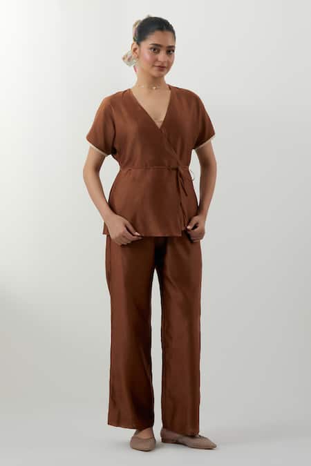 Vinusto Brown Chanderi Embroidery V-neck Handwoven Top And Pant Set 