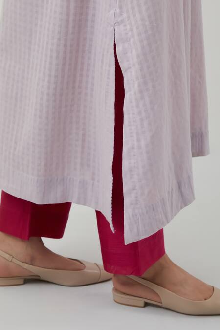 Vinusto Lavender Cotton Embroidery, Lace V-neck Hand Kurta Set at Aza Fashions Vinusto_Lavender Cotton Embroidery, Lace V-neck Hand Kurta Set _at_Aza_Fashions