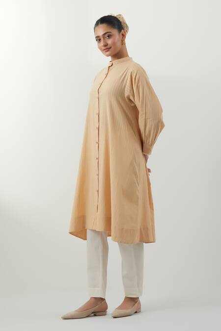 Vinusto Beige Cotton Embroidery Mandarin Collar Hand Kurta And Pant Set Online at Aza Fashions Vinusto_Beige Cotton Embroidery Mandarin Collar Hand Kurta And Pant Set _Online_at_Aza_Fashions