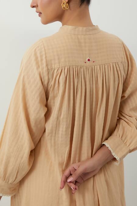 Vinusto Beige Cotton Embroidery Mandarin Collar Hand Kurta And Pant Set at Aza Fashions Vinusto_Beige Cotton Embroidery Mandarin Collar Hand Kurta And Pant Set _at_Aza_Fashions