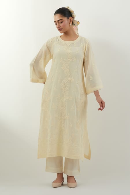 Vinusto Yellow Cotton Embroidery Round Neck Butter Chikankari Kurta Set