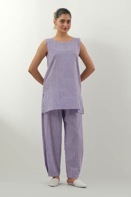 Shop_Vinusto_Lavender Cotton Embroidery Round Neck Striped Chikankari Kurta Set _Online_at_Aza_Fashions