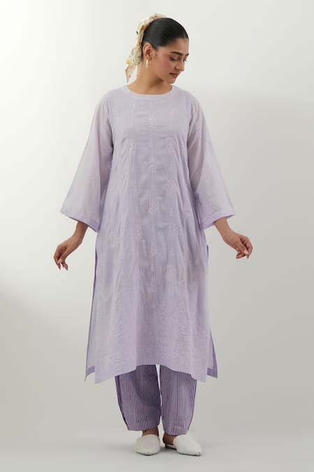 Vinusto Lavender Cotton Embroidery Round Neck Striped Chikankari Kurta Set