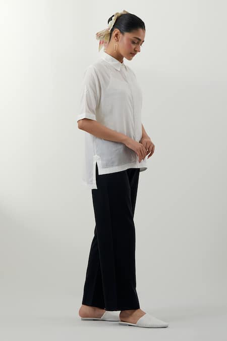 Vinusto_White Cotton Embroidery Collared Chikankari Shirt And Pant Set _Online_at_Aza_Fashions