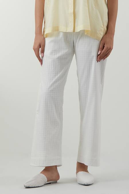 Vinusto_Yellow Cotton Embroidery Collared Butter Chikankari Shirt And Pant Set _Online_at_Aza_Fashions
