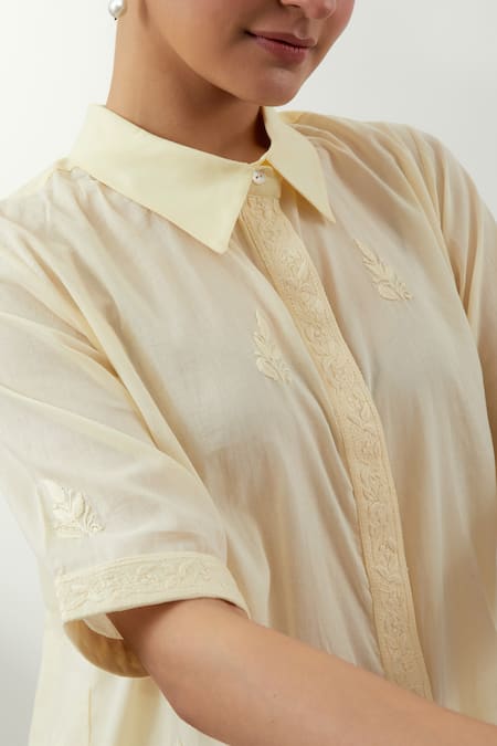 Vinusto_Yellow Cotton Embroidery Collared Butter Chikankari Shirt And Pant Set _at_Aza_Fashions