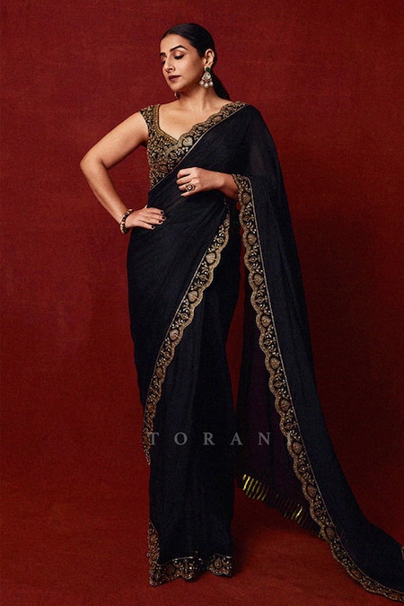 Torani Black Georgette Embroidery Round Neck Siyaahi Aparna Saree Set Online at Aza Fashions Torani_Black Georgette Embroidery Round Neck Siyaahi Aparna Saree Set _Online_at_Aza_Fashions