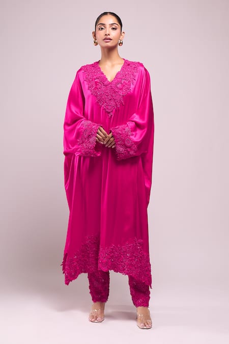 Anamika Khanna_Fuchsia Embroidery V-neck Kaftan And Pant Set _at_Aza_Fashions
