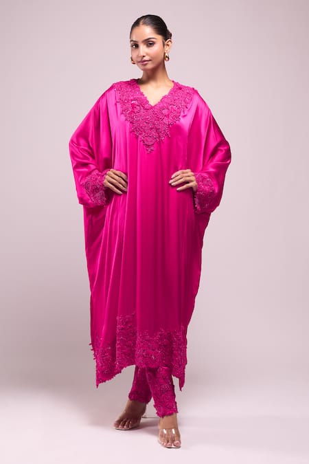 Buy_Anamika Khanna_Fuchsia Embroidery V-neck Kaftan And Pant Set 