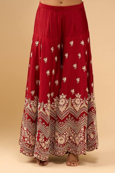 Sheetal Batra_Red Embroidery V-neck Kurta With Sharara Set _at_Aza_Fashions