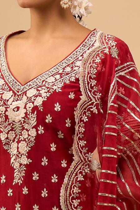 Buy_Sheetal Batra_Red Embroidery V-neck Kurta With Sharara Set 