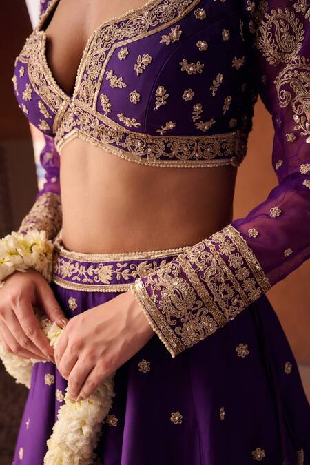 Buy_Kapda Dori_Purple Georgette Sequins, Pearls Round Neck Dori And Lehenga Set 