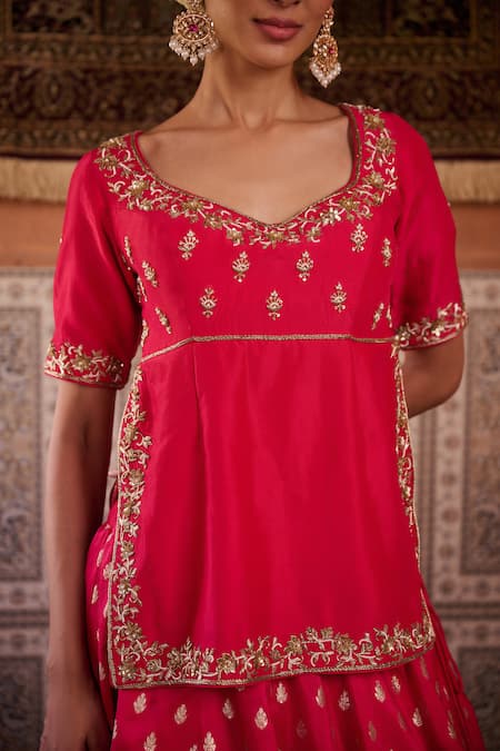 Kapda Dori_Fuchsia Silk Pearls, Sequins, Embroidery Round Neck Pink Dabka Lehenga Set _Online_at_Aza_Fashions