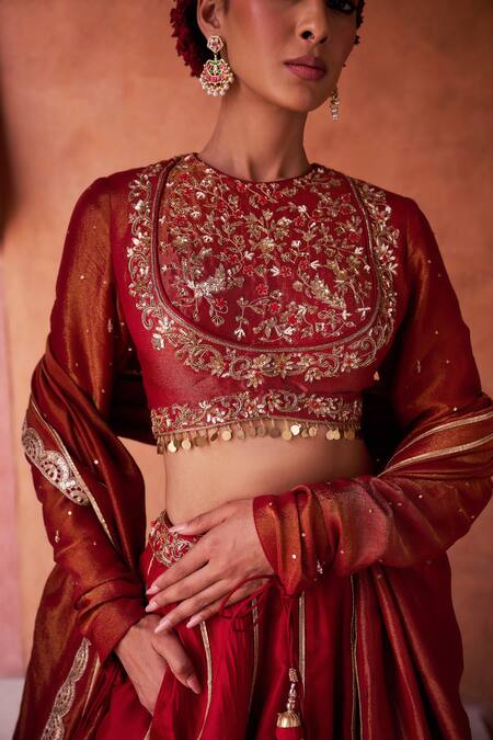 Buy_Kapda Dori_Maroon Sequins, Pearls, Zari Round Neck Embroidered Lehenga Set 