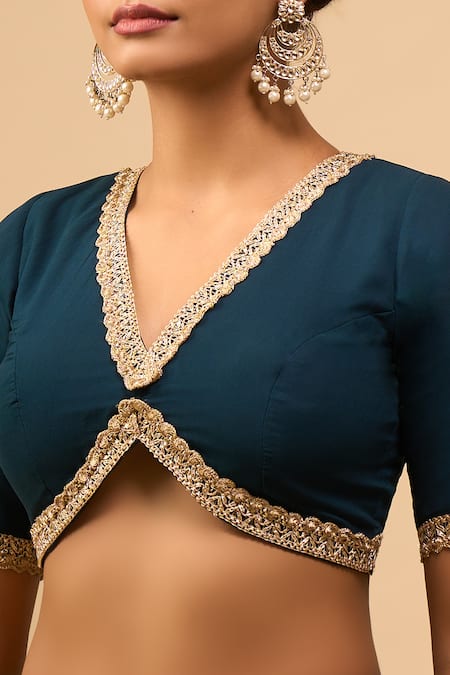 Naintara Bajaj_Blue Georgette, Chiffon Embroidery V-neck Teal Lehenga Set With Dupatta _at_Aza_Fashions