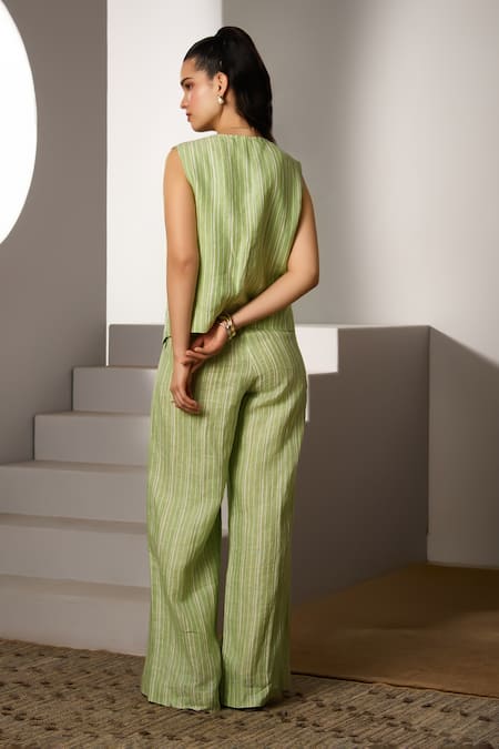 Shop Label Deepika Nagpal Green Cotton, Linen V-neck Co-ord Set at Aza Fashions Shop_Label Deepika Nagpal_Green Cotton, Linen V-neck Co-ord Set _at_Aza_Fashions