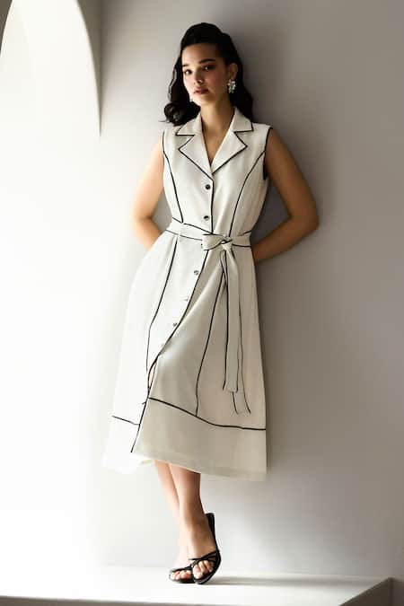 Label Deepika Nagpal Ivory Crepe Collared Elowen Dress With Belt Online at Aza Fashions Label Deepika Nagpal_Ivory Crepe Collared Elowen Dress With Belt _Online_at_Aza_Fashions