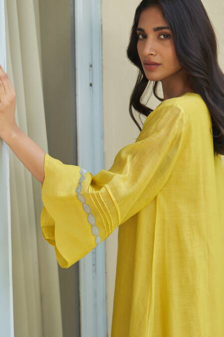 Buy_Vaayu_Yellow Muslin, Cotton Applique V-neck Daffodil Kurta Pant Set_Online_at_Aza_Fashions