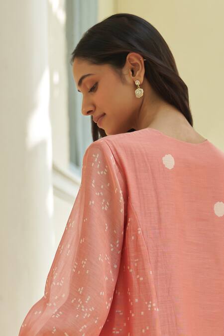 Shop Vaayu Pink Muslin, Cotton Round Neck Hibiscus Pintuck Co-ord Set Online at Aza Fashions Shop_Vaayu_Pink Muslin, Cotton Round Neck Hibiscus Pintuck Co-ord Set _Online_at_Aza_Fashions