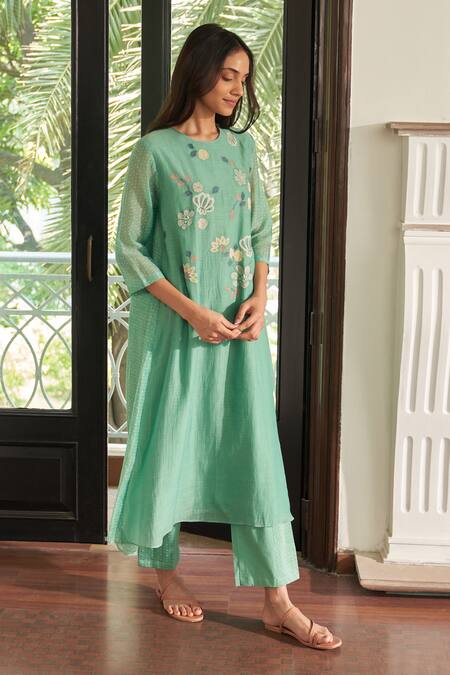 Vaayu Green Muslin, Cotton Applique Round Neck Mint Co-ord Set at Aza Fashions Vaayu_Green Muslin, Cotton Applique Round Neck Mint Co-ord Set _at_Aza_Fashions