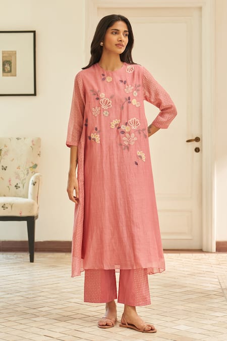 Vaayu Pink Muslin, Cotton Applique Round Neck Peony Co-ord Set 