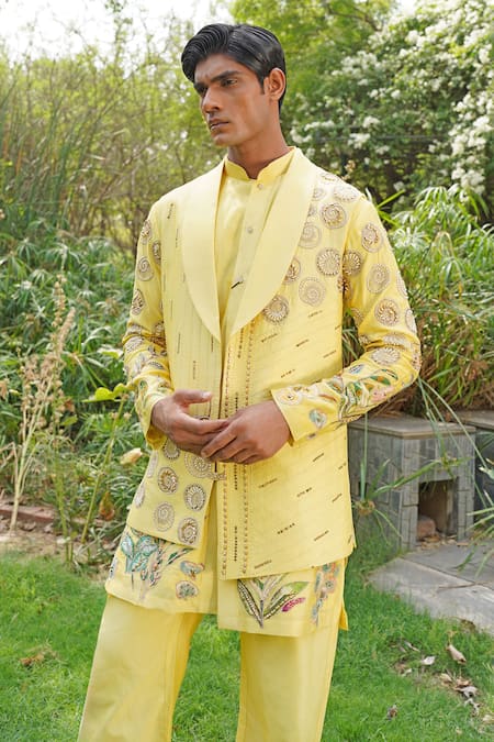 Soniya G_Yellow Silk Embroidery Designer Silk-blend Kurta Set _Online_at_Aza_Fashions