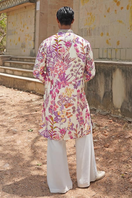 Soniya G Ivory Floral Chanderi Silk Kurta Set 