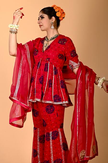 Buy_Mirkashi_Fuchsia Viscose Georgette, Silk Organza Embroidery Fuschia Pink Hand Peplum Set_Online_at_Aza_Fashions