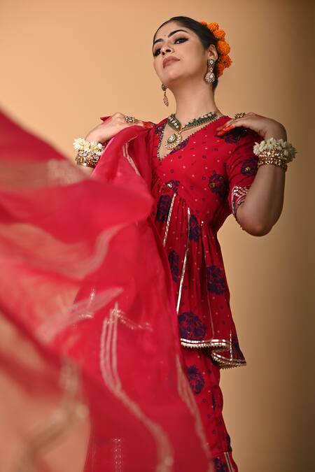 Buy_Mirkashi_Fuchsia Viscose Georgette, Silk Organza Embroidery Fuschia Pink Hand Peplum Set