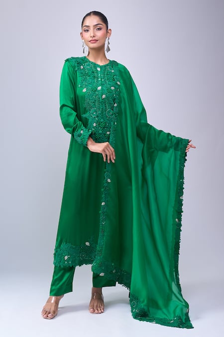 Shop_Anamika Khanna_Emerald Green Embroidery Round Neck Kurta Set_Online_at_Aza_Fashions