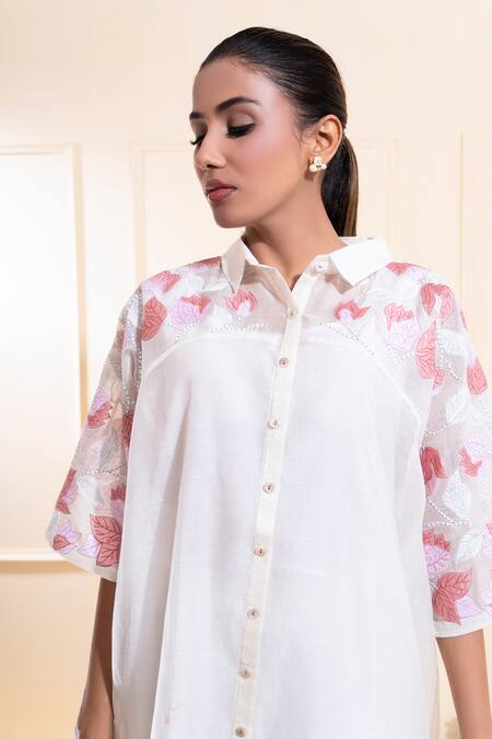 Shop_The White Tree Studio_White Chanderi Applique Collared Embroidered Yoke Kurta Set _Online_at_Aza_Fashions