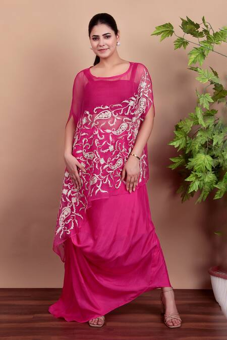Buy_Nidhi Kejriwal_Magenta Silk, Organza Embroidery Round , Square Cape Set _Online_at_Aza_Fashions