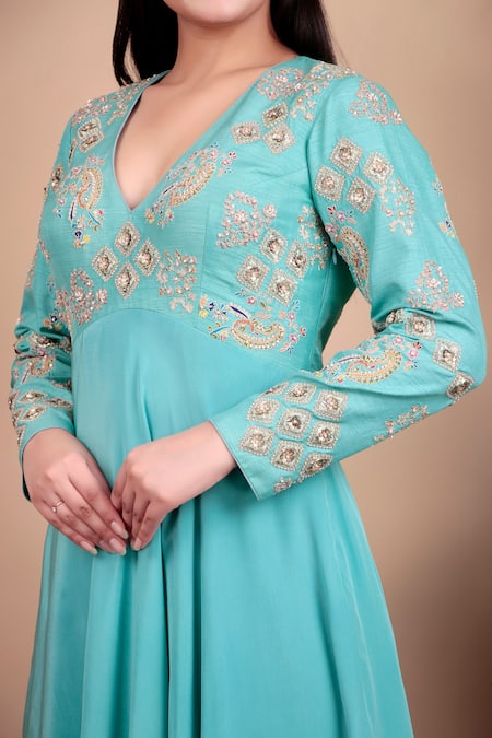 Nidhi Kejriwal_Aqua Crepe, Silk Sequins, Embroidery V-neck Blue Anarkali Set _at_Aza_Fashions