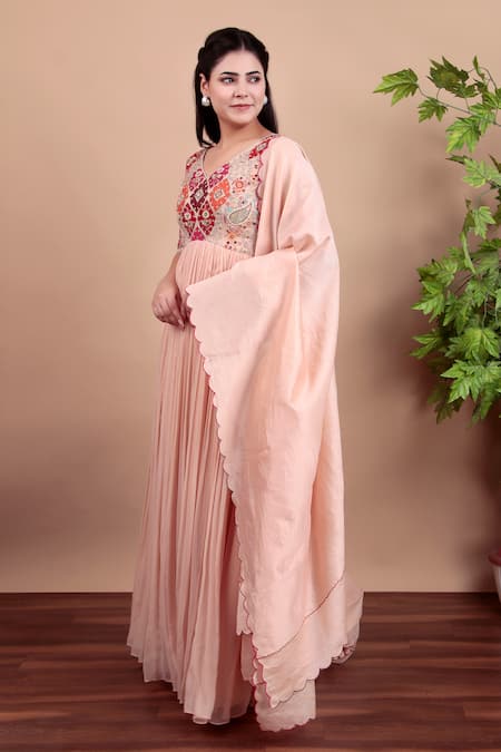 Buy_Nidhi Kejriwal_Peach Chiffon, Chanderi Embroidery V-neck Anarkali Set _Online_at_Aza_Fashions