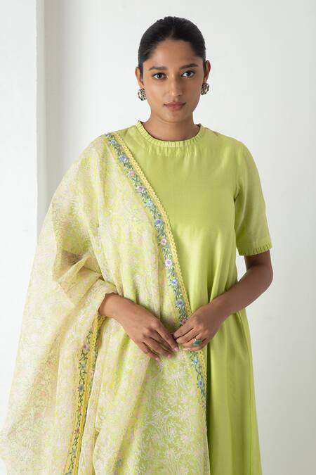 Shop Chhaya Mehrotra Green Chanderi, Silk Organza Embroidery Round Neck Raw Mango Kurta Set Online at Aza Fashions Shop_Chhaya Mehrotra_Green Chanderi, Silk Organza Embroidery Round Neck Raw Mango Kurta Set _Online_at_Aza_Fashions