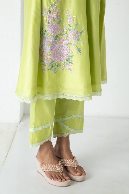 Chhaya Mehrotra Green Chanderi, Silk Organza Embroidery Round Neck Raw Mango Kurta Set at Aza Fashions Chhaya Mehrotra_Green Chanderi, Silk Organza Embroidery Round Neck Raw Mango Kurta Set _at_Aza_Fashions