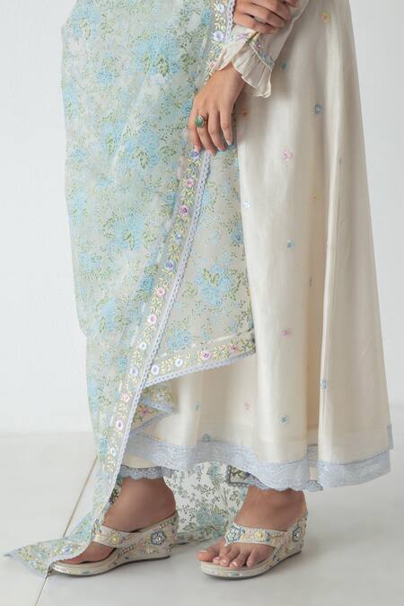Buy Chhaya Mehrotra Ivory Chanderi, Silk Organza Embroidery Round Neck Kurta Pant Set Online at Aza Fashions Buy_Chhaya Mehrotra_Ivory Chanderi, Silk Organza Embroidery Round Neck Kurta Pant Set _Online_at_Aza_Fashions