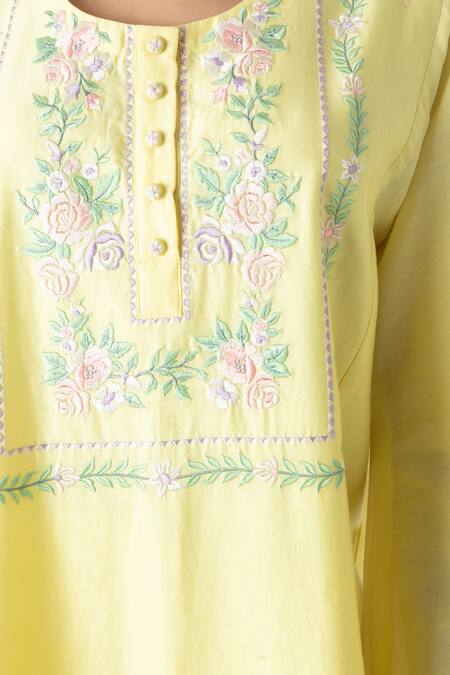 Chhaya Mehrotra Yellow Chanderi, Silk Organza Embroidery Round Neck Designer Kurta Pant Set at Aza Fashions Chhaya Mehrotra_Yellow Chanderi, Silk Organza Embroidery Round Neck Designer Kurta Pant Set _at_Aza_Fashions