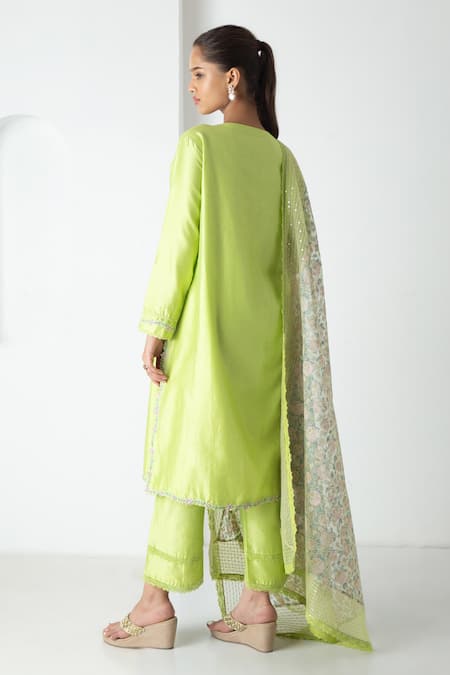 Shop Chhaya Mehrotra Green Chanderi, Silk Organza Embroidery Round Neck Kurta Pant Set at Aza Fashions Shop_Chhaya Mehrotra_Green Chanderi, Silk Organza Embroidery Round Neck Kurta Pant Set _at_Aza_Fashions