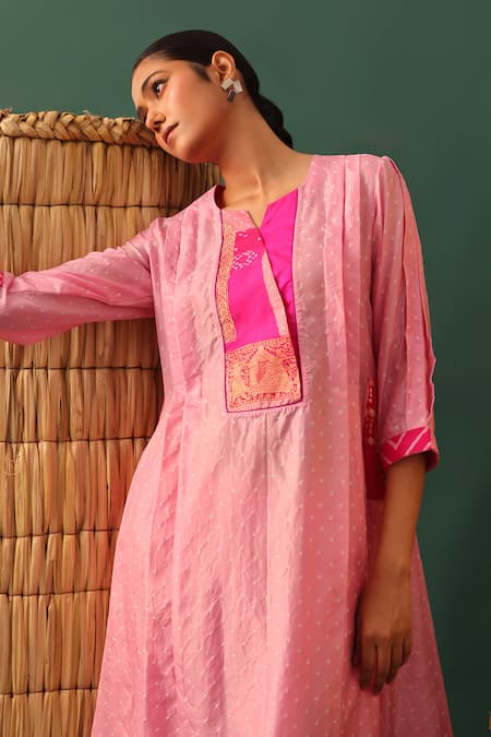 Buy_Naina Jain_Pink Silk Round Neck Patchwork Bandhani Suit Set _Online_at_Aza_Fashions