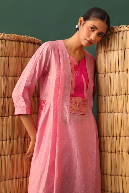 Shop_Naina Jain_Pink Silk Round Neck Patchwork Bandhani Suit Set _Online_at_Aza_Fashions