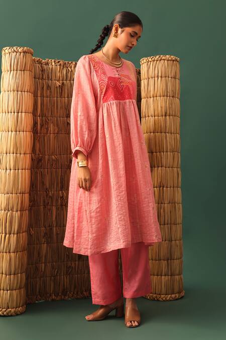 Buy_Naina Jain_Pink Chanderi, Silk, Satin, Georgette Round Neck Patchwork Suit Set _Online_at_Aza_Fashions