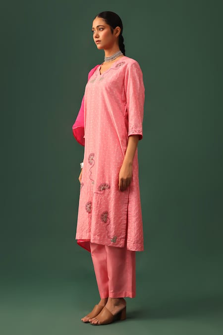 Naina Jain_Pink , Organza Embroidery Round Neck Bandhani Aari Kurta Set _Online_at_Aza_Fashions