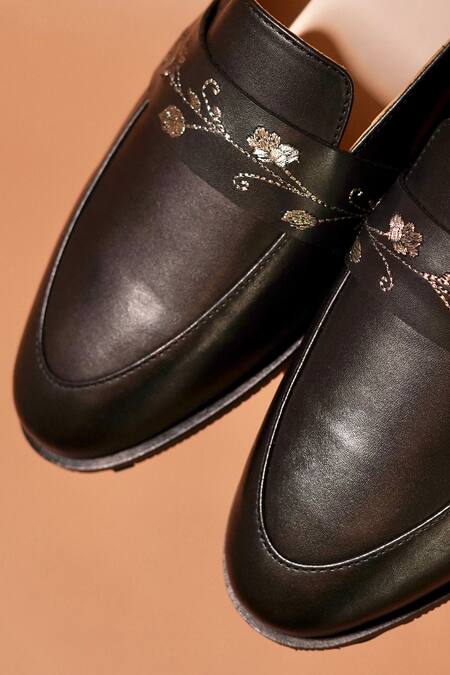 Buy_Dmodot_Black Designer Leather Slip-on Shoes _Online_at_Aza_Fashions